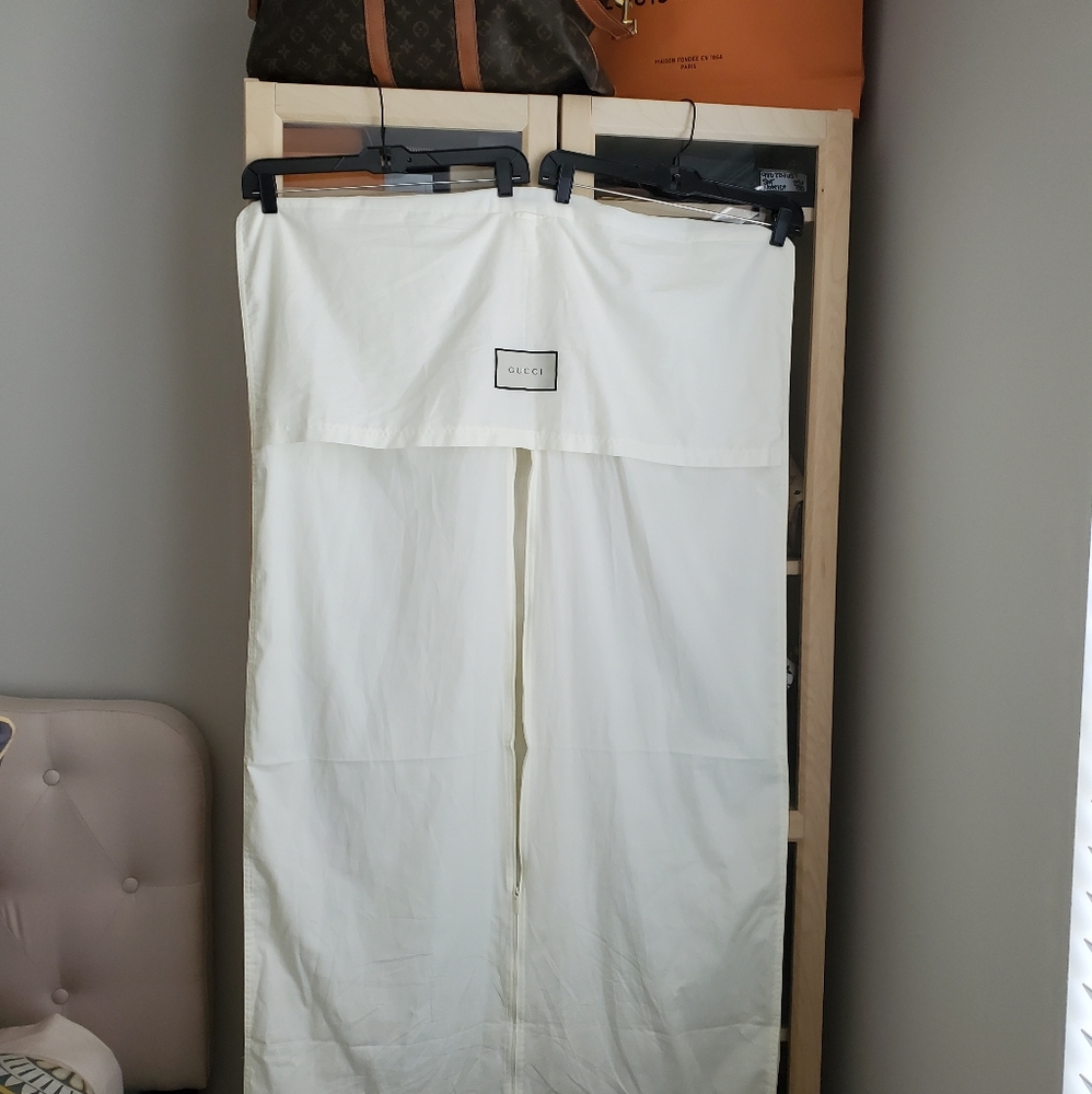 Gucci garment bag